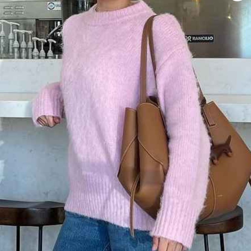 Light Pink Sweater 🎀